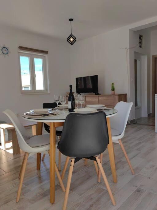 Apartmán Marija, New 1bd With Free Parking Split